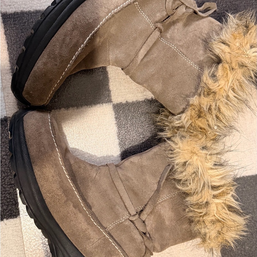 Sorel Cozy Tan Fur-Lined Women's Boots